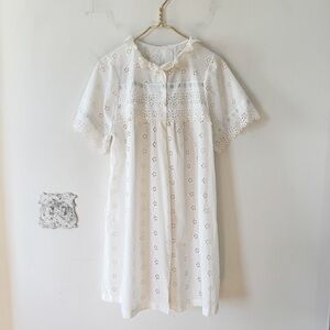 Vintage 60s 70s Handmade White Eyelet Lace Robe M